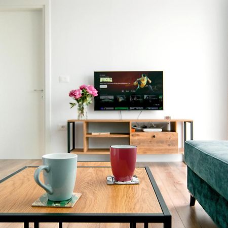 Urban Serenity City Skyline View Apartment 1 Тирана Екстер'єр фото