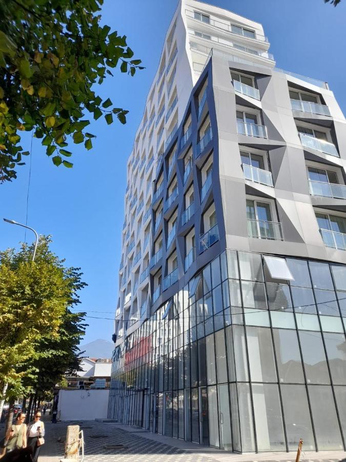 Urban Serenity City Skyline View Apartment 1 Тирана Екстер'єр фото